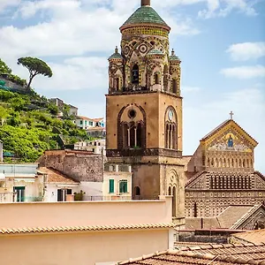 https://hotel-amalfi-campania.hotels-amalfi.com
